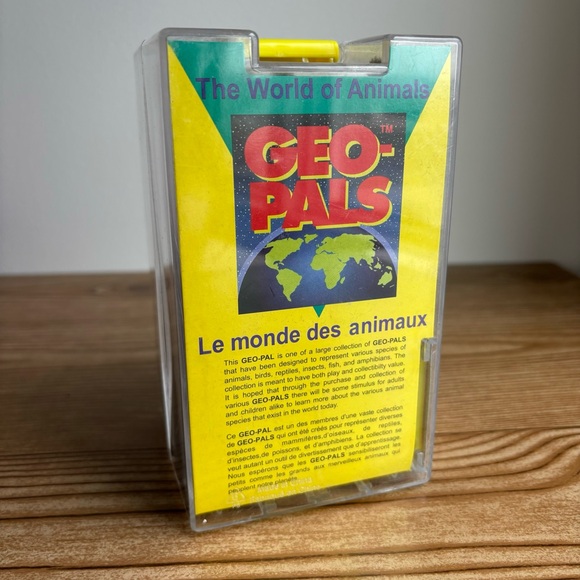 Geo Pals “Racer” Grey Rabbit - Picture 8 of 11